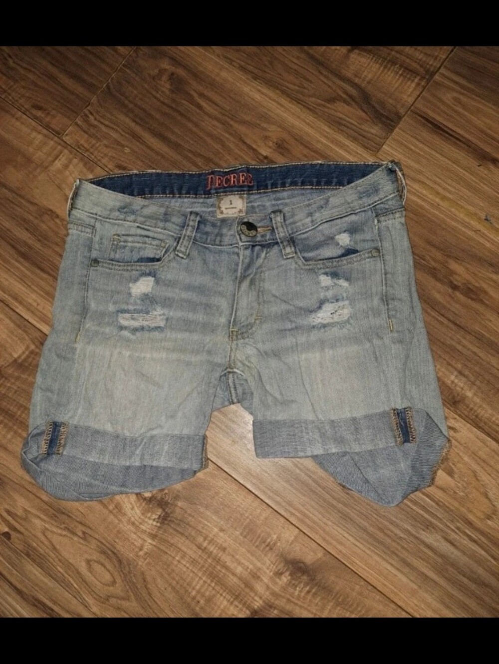Decree Distressed Shorts